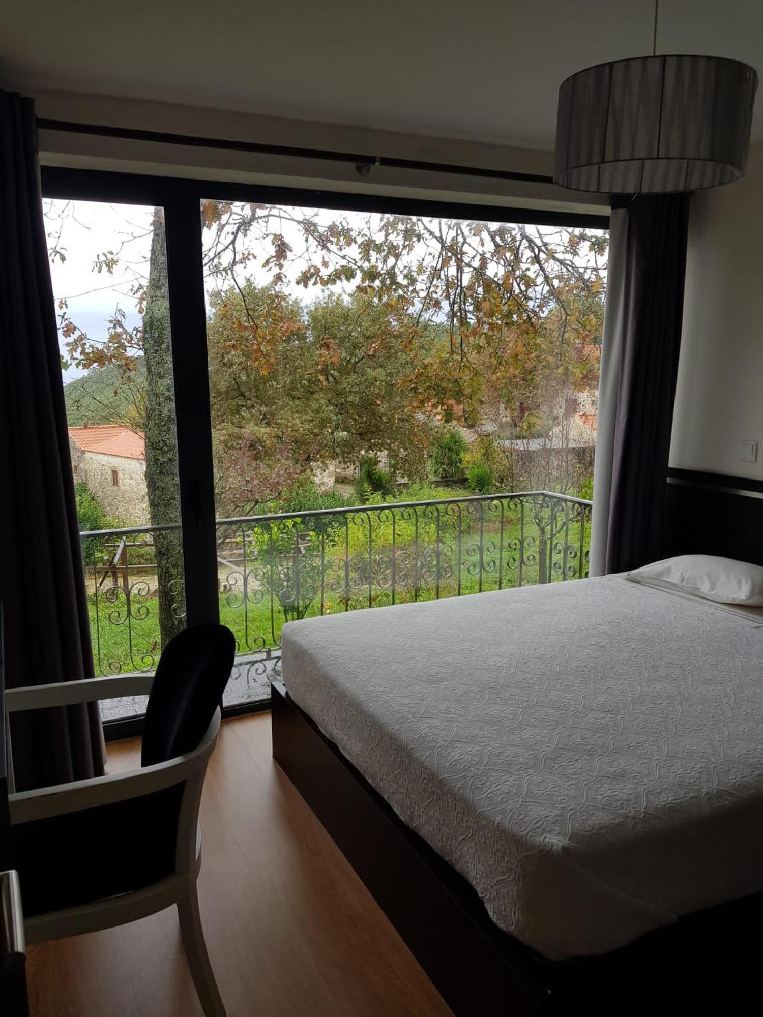 Trebid'Ouro Villa Vale de Cambra Szoba fotó